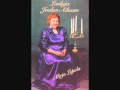 Ensimmäinen joulu - Mirja Lepola 