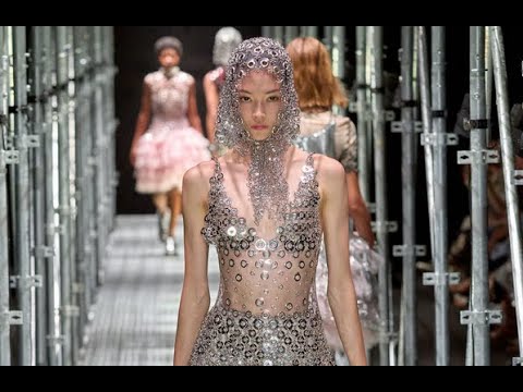 PACO RABANNE Couture Fall 2022 Paris - Fashion Channel