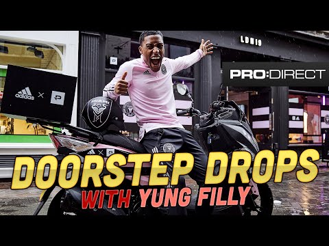 Yung Filly delivering the gifts for Chunkz, Poet & Nush with his Inter Miami custom moped