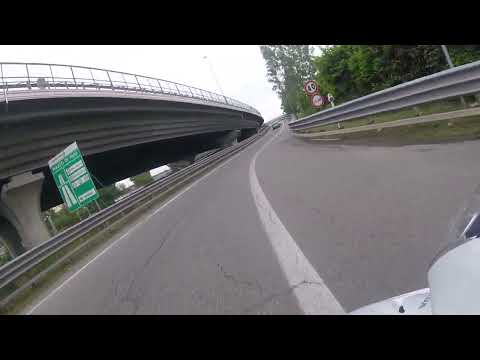 HBD - A8 - la strada non è una pista , pericoloso 17/05/23