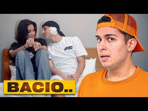 Il mio AMICO ci PROVA con SARA.. e la BACIA! (Scherzo a Sara)