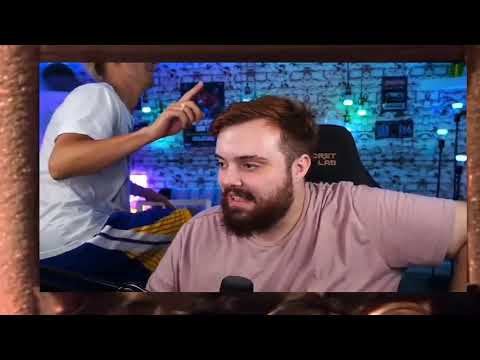 ROBERTO EL DINOSAURIO VS COSCU