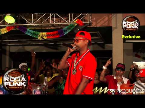 MC Pé de Pano :: Medley especial Faixa do DVD Roda de Funk::