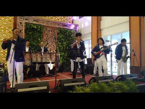 Live Laspados performance in Maria Convention