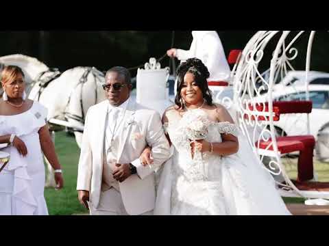 Magical Moment: Kenny Lattimore's Enchanting Serenade for Bride's Grand Entrance!