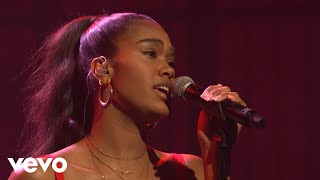 Amber Mark - Love Me Right (Live On Late Night With Seth Meyers/2018)