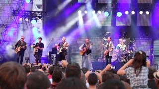Barenaked Ladies &amp; Colin Hay - &quot;Who Can it Be Now?&quot; 7-1-15