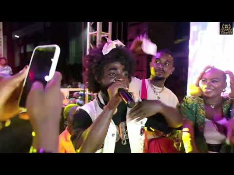 DJ RONZY FT MAGNITO - Na So E Suppose Be Live Performance at Henrynice Concert