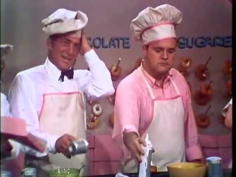Dean Martin, Bob Newhart, Dom DeLuise and Caterina Valente - Greasy Donut Shop/Show Ending