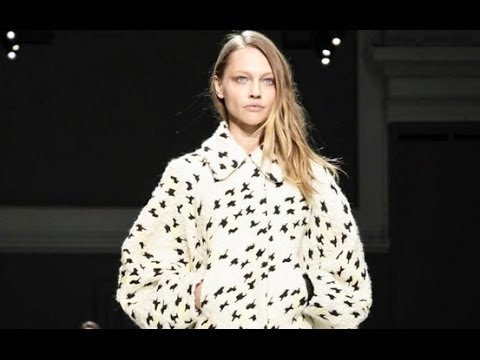 Chloe | Fall Winter 2014/2015 Full Fashion Show | Exclusive Video