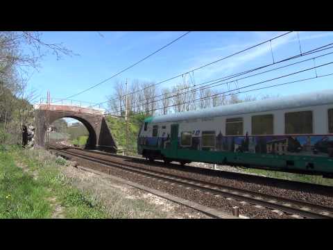 IL SALUTO DEL TRENO REGIONALE A RIGOROSO. (AL) 15 - 4 - 2015.