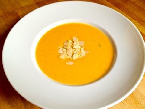 Hawaiianische Kokossuppe mit Süßkartoffel und Karotten einfachKochen Rezept