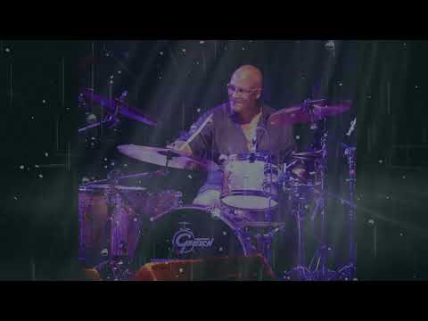 Sunshine Of Your Love ~ Drum duet Ray Cooper & Steve Ferrone (Eric Clapton His Band Live 1992)