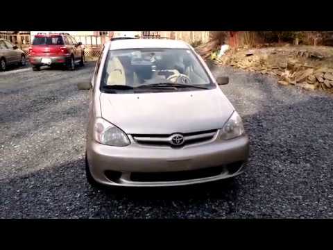 Toyota ECHO Review. The Perfect Cheap Commuter Car.