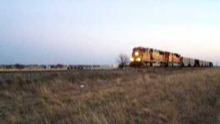 preview picture of video 'A Coal train at sunset working hard up decatur hill'