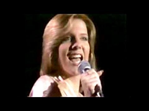 You Light Up My Life -  Debby Boone (Lyrics on screen)