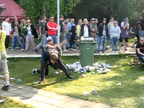 Two guys' Funny dancing @ First Open Air. Moscow 28.05.11