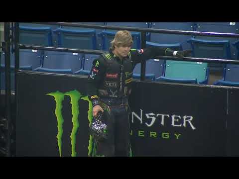 Derek Kolbaba rides Wildlife Distillery's Riggs for 86 points (PBR)