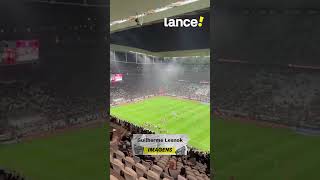 TORCIDA DO CORINTHIANS CANTA 'É CAMPEÃO' ANTES DO JOGO CONTRA O CAPIVARIANO