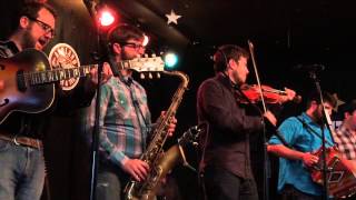 The Revelers - Asteur Je Peux Voir (Now I Can See) (2015)