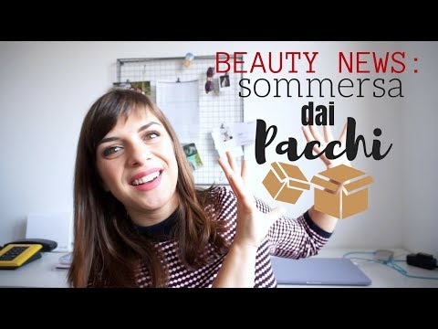 Cerchi azzurri durante secoli di occhi La maschera per restringersi di tuorli di tempo per la persona