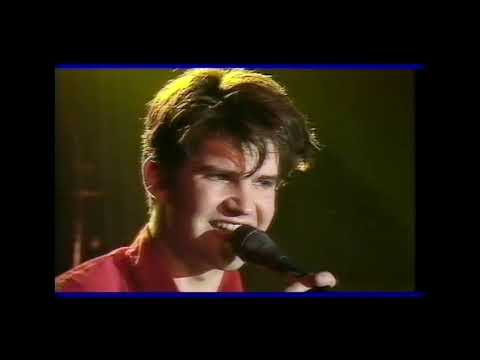 Lloyd Cole and The Commotions live at The Marquee, London in 1984 - full TV version with interviews
