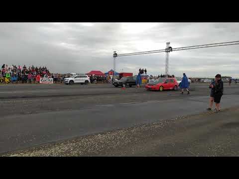 Golf 4 TDI VP 2xx hp vs Golf 2 TDI BKD John Deere 4x4