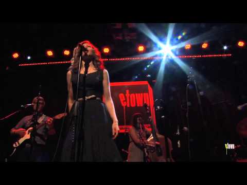 Lake Street Dive - "Stop Your Crying" (eTown webisode #596)