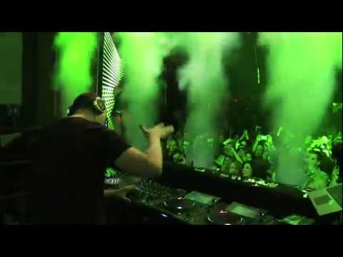 Tiësto Live - Twitter At NightClub XS Encore (Las Vegas)