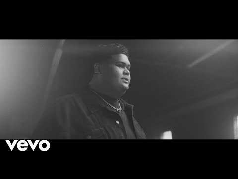 Iam Tongi - Unbreak My Heart (Official Music Video)