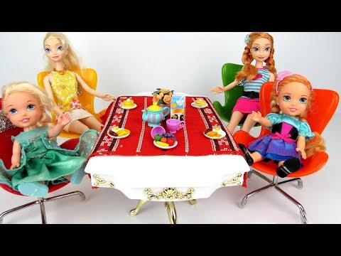 Morning Routine ! Elsa and Anna toddlers - One is Sleepy - Breakfast - Kitchen