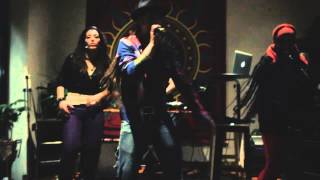 The Ladies of Reggae Vibes (Askala & Tizla) feat Piero Dread e Faxbeat al 'Ca Nostra' in Rho City