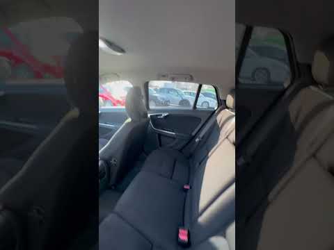 фото volvo v60 i 0