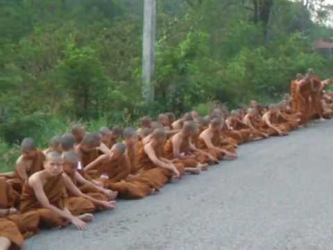 ฉันได้เพิ่มการตรวจสอบสมาชิก ค้อนของ ธ อร์ในความคิดเห็นของกรุงมอสโก