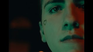 Devi morire Music Video