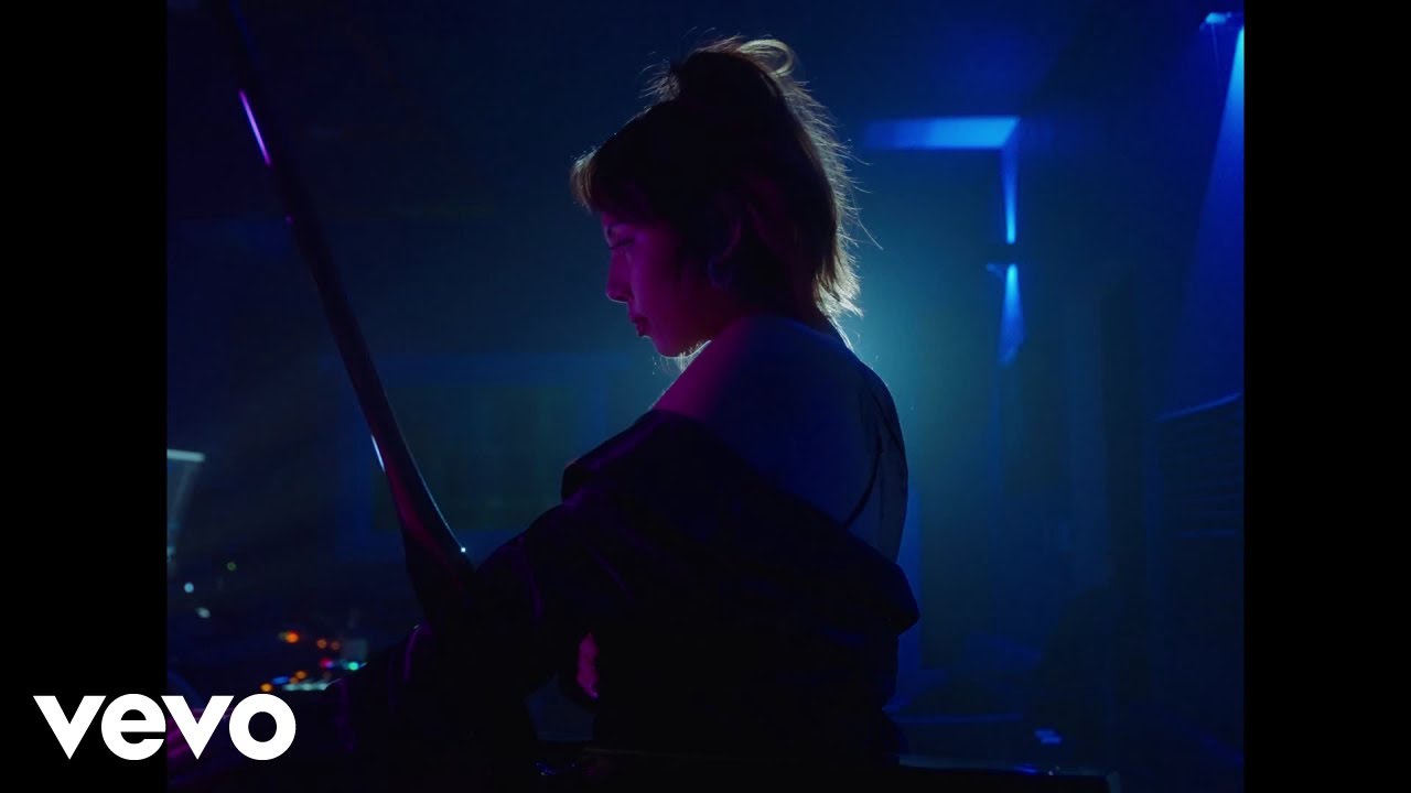 Hara.691 - why can't I get over you (Official Music Video) ft. Memet