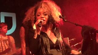 Leela James &quot; It&#39;s a Man&#39;s World&quot; (live)