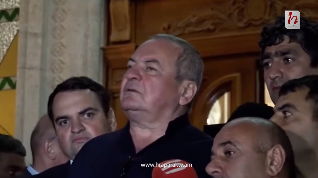 Այստեղ կանգնած ենք թող գան վերցնեն