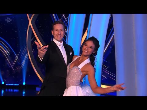 brendan cole & vanessa bauer dancing on ice torvill and dean week 2022