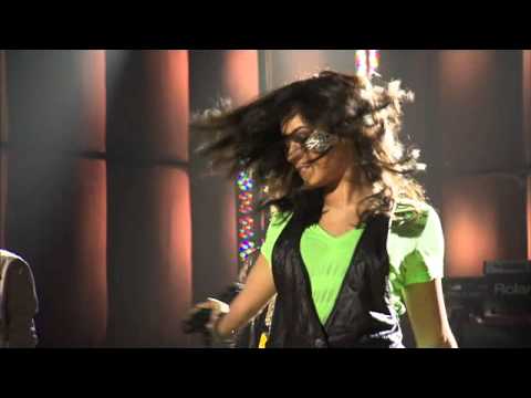 Demi Lovato - Get Back (Live Walmart Soundcheck 2009) [2/6]