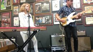 Tennis - Needle and a Knife