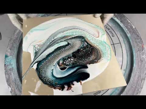 340. Sheleeart  Fluid Artist - Triple Cell Activator Swipe