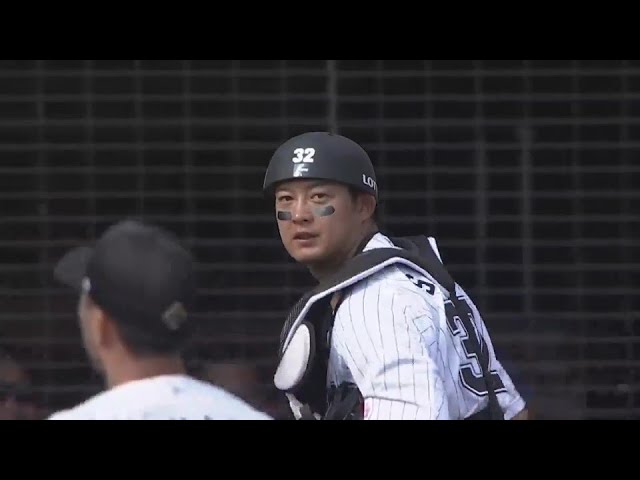 【5回表】隙を逃さない!! マリーンズ・佐藤都志也の素早い牽制でピンチを脱する!!  2024年6月1日 千葉ロッテマリーンズ 対 阪神タイガース