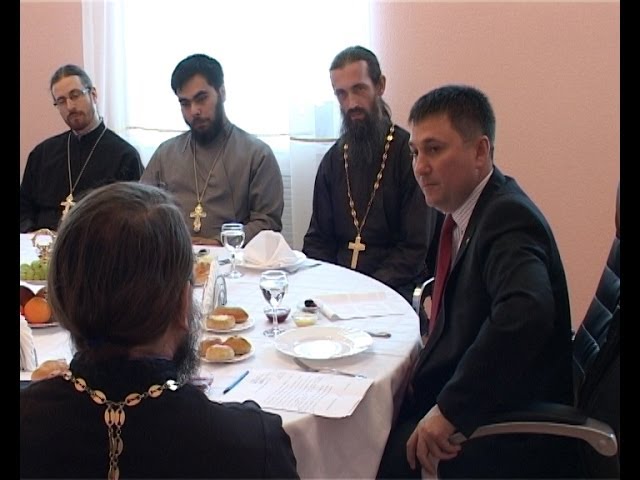 За одним столом о духовной жизни.