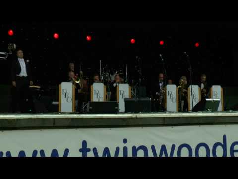 The Pasadena Roof Orchestra@The Main Arena@Twinwood Festival 2016