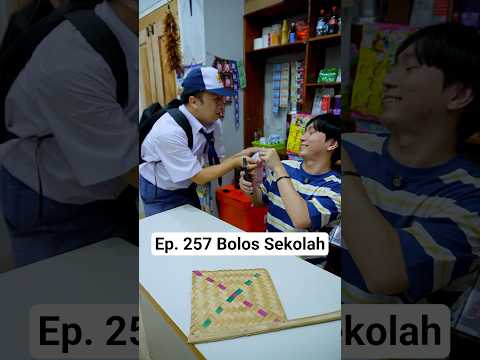 Ep. 257 Skipping School to Play PS🎮 #asmr #mukbang #oldschoolwarung #parody #chinesewarung