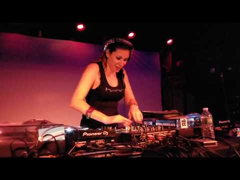 I-CUE, VANDAL, HUMAN?, DJ STRIFE - Old School DnB (2018)