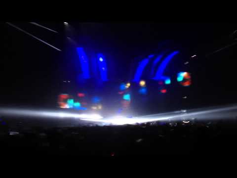 Dynasty vs. Together We Are - Kaskade vs. Arty (Live)