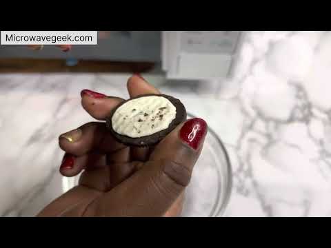 How to Soften Oreos in the Microwave