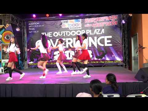 180825 (4K) Magaroon cover RedVelvet - Russian Roulette & Red Flavor @ The outdoor plaza cover dance